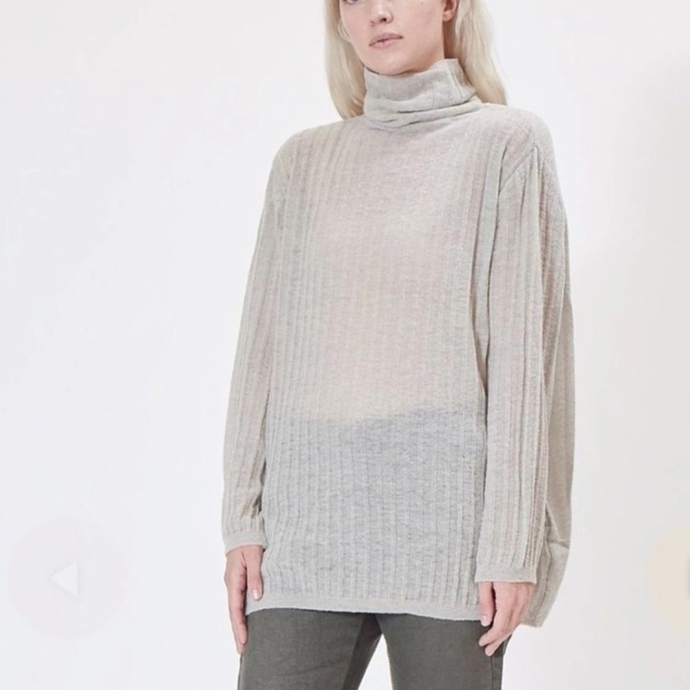 Pas de Calais Fine Knit Turtleneck Knit Pullover